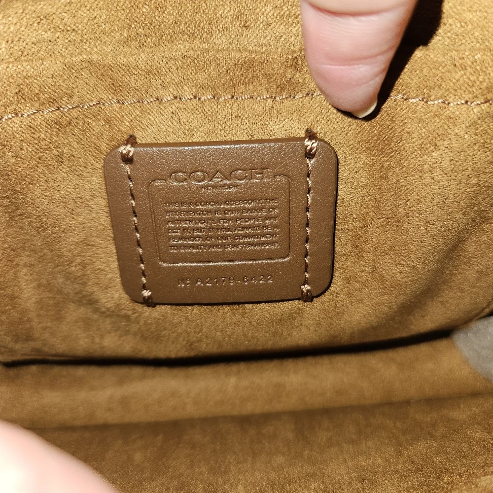 Coach stylish convertible